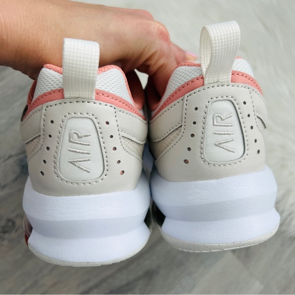 NWT Nike Air Max AP Women’s Shoes - Picture 9 of 10